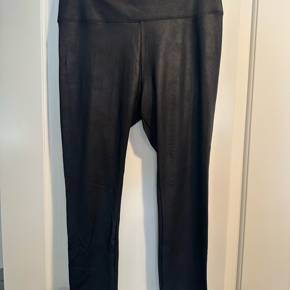 Simply Vera Vera Wang Black Imitation Leather Leggings